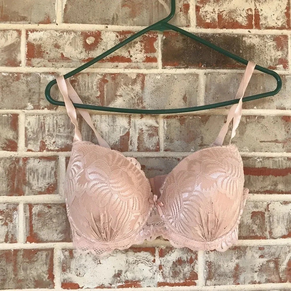 Blush Lace Lightly Padded Underwire Bra - Picture 1 of 8